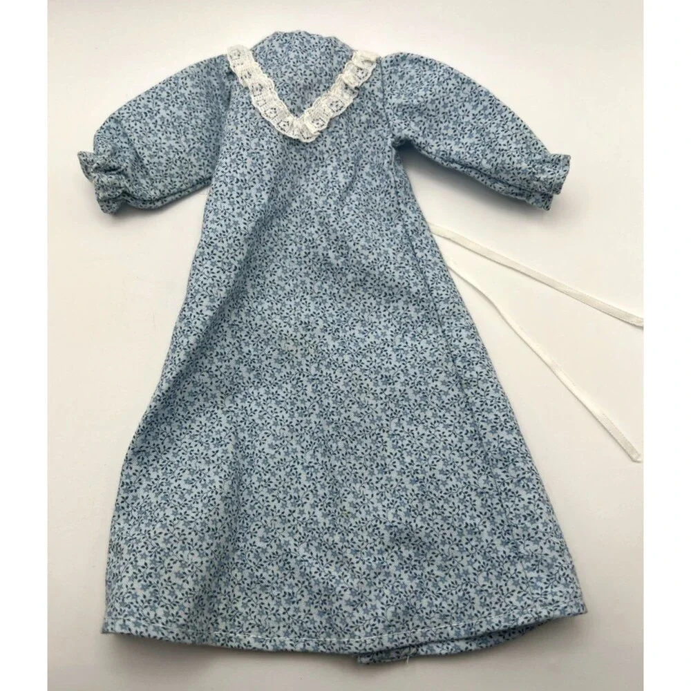 Barbie 1960's Teal Pajamas W/White Lace Trim and Blue Robe/Housecoat
